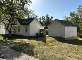 901 5th St, Corning, IA 50841