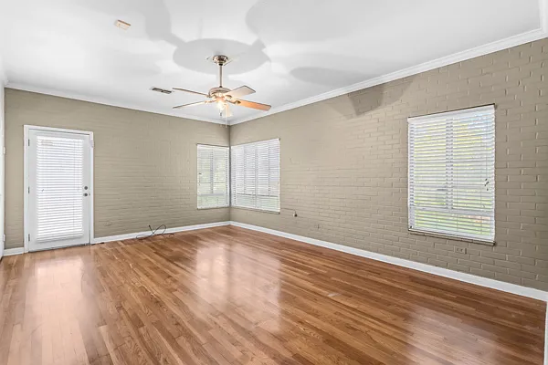 816 Country Club Dr — Photo 17