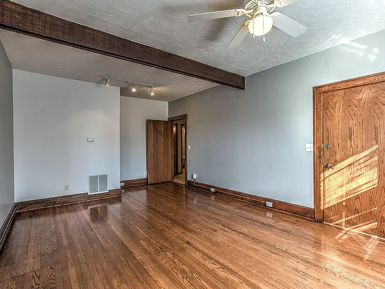 2754 Harney 324 South Ave #27 — Photo 4