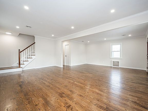 5th image of 32 Rippowam Rd