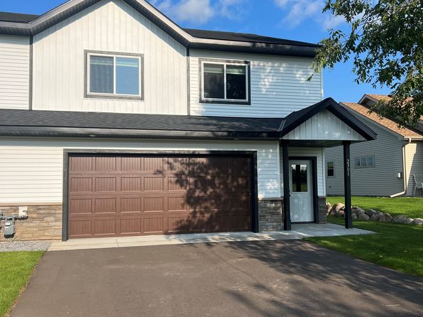 2301 Park View Ln NE