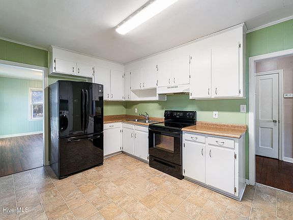 5th image of 206 Westminister Drive