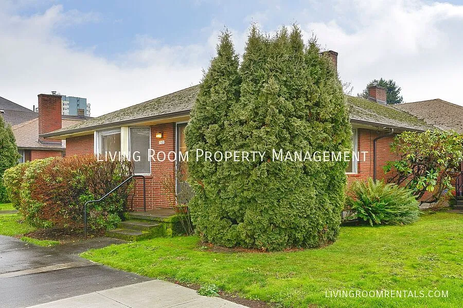 1535 NE 19th Ave