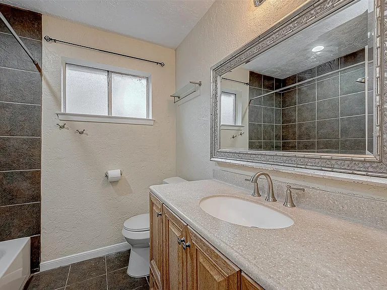 10322 Clarktower Ln — Photo 26