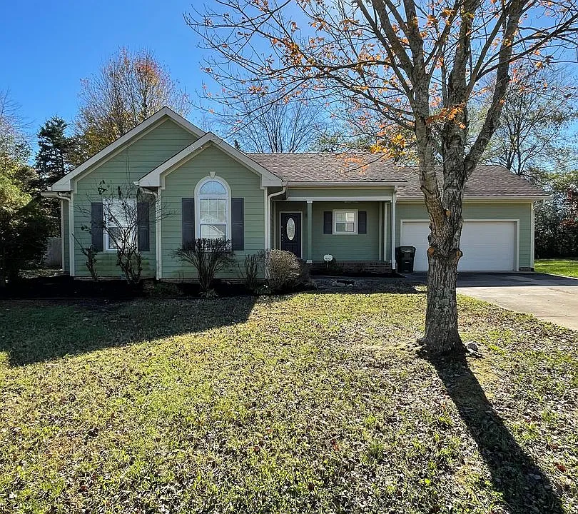 122 Saddlecreek Cir