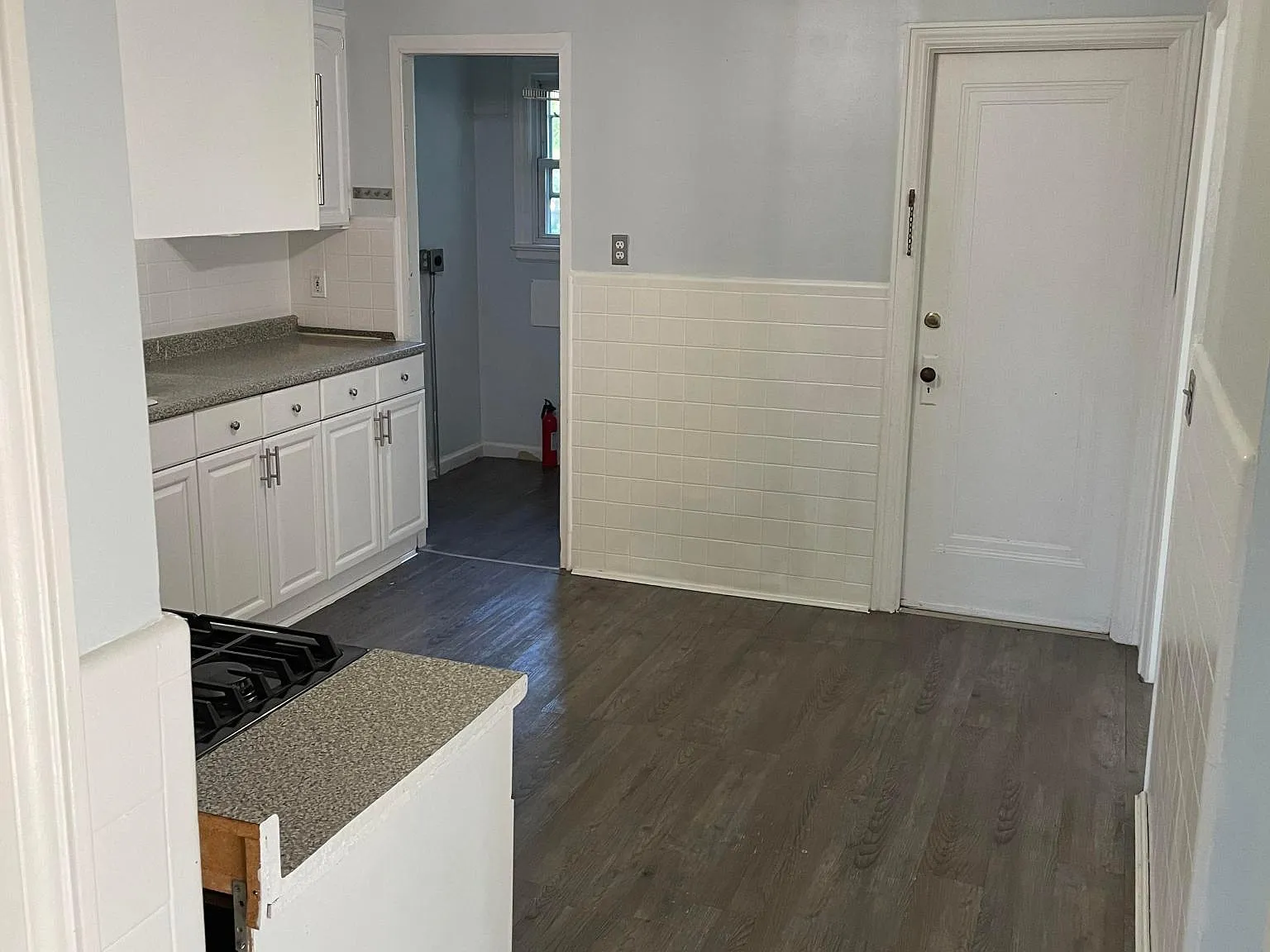 3 bed, 1000 sqft, $2,900 — Photo 3