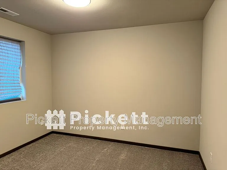 5146 Granger St — Photo 11