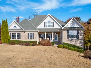 238 Hummingbird Ct, Hampton, GA 30228