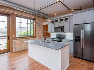 330 9th St E APT 103, Saint Paul, MN 55101
