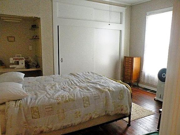 5th image of 116 W Tickle St
