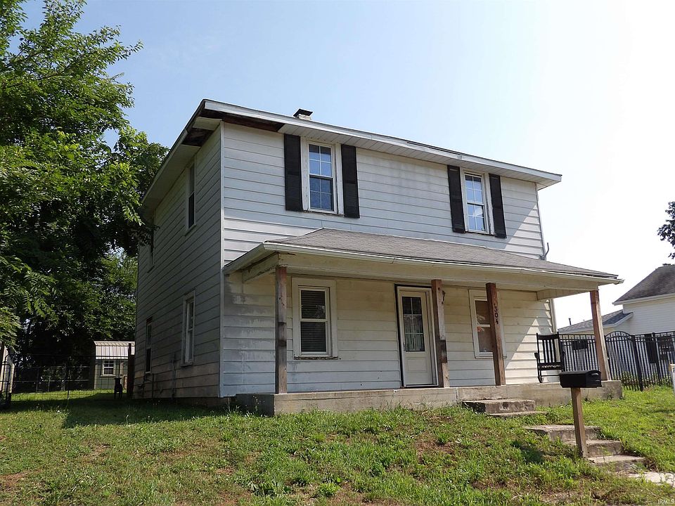 1st image of 304 E Washington St