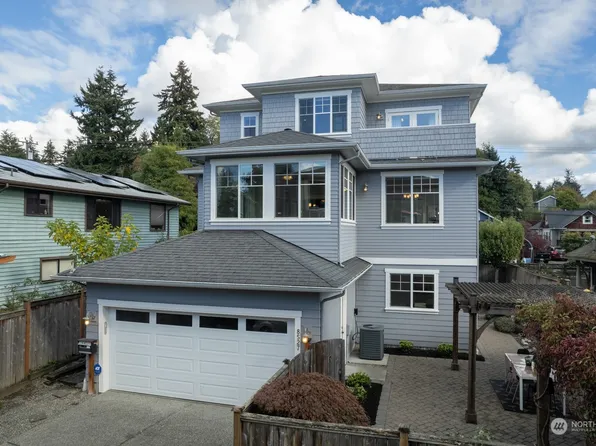8527 Caroline Avenue N, Seattle, WA 98103