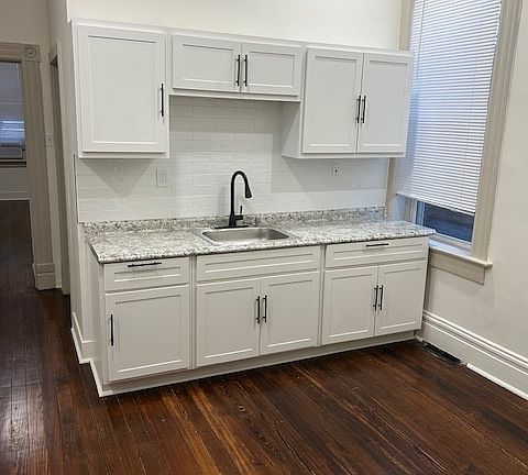 2nd image of 4028 California Ave #1