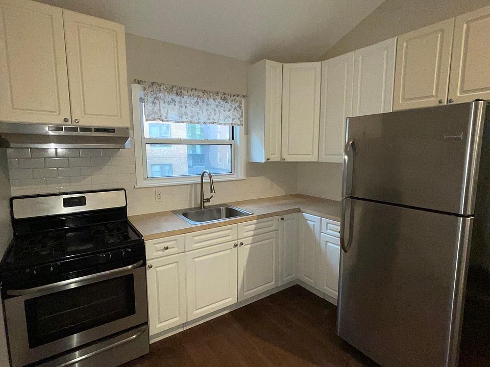 1st image of 8823 164th St Floor 2