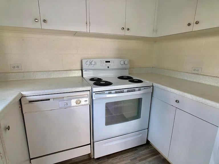 509 University Ave — Photo 19
