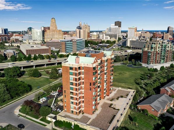 200 Lakefront Blvd #303