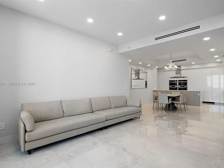 18201 Collins Ave #4606 — Photo 9
