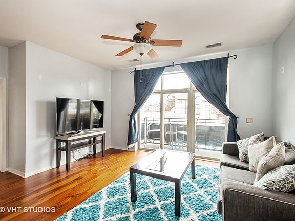 3rd image of 2933 N Clybourn Ave Unit 205