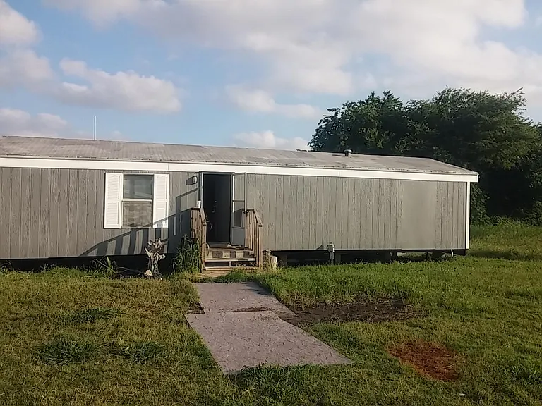 6631 County Road 124 — Photo 1