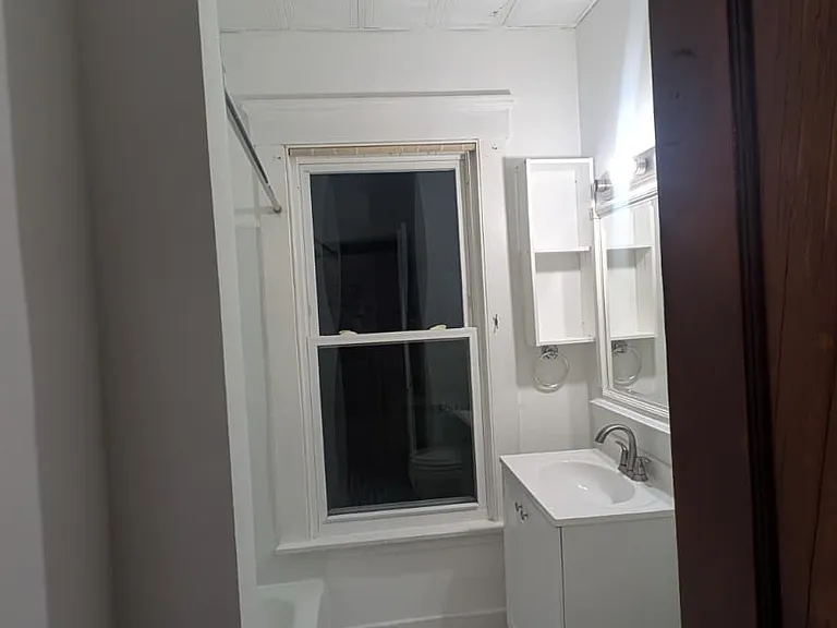 122 Foster St — Photo 24