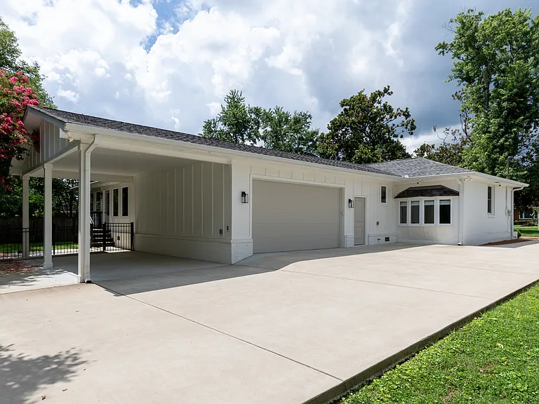 5004 Danby Dr — Photo 3