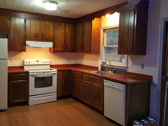 2nd image of 54 Haughton Ave