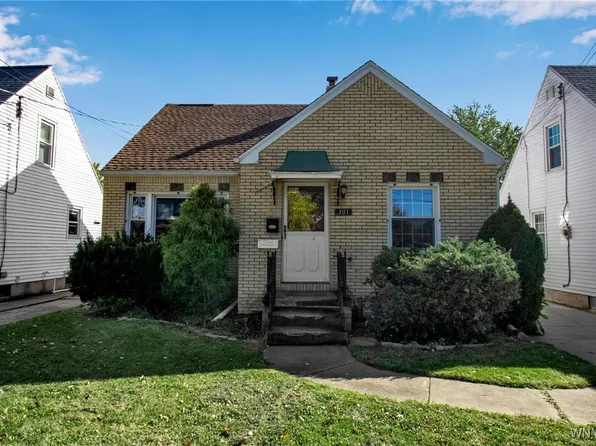 301 Springville Ave, Amherst, NY 14226