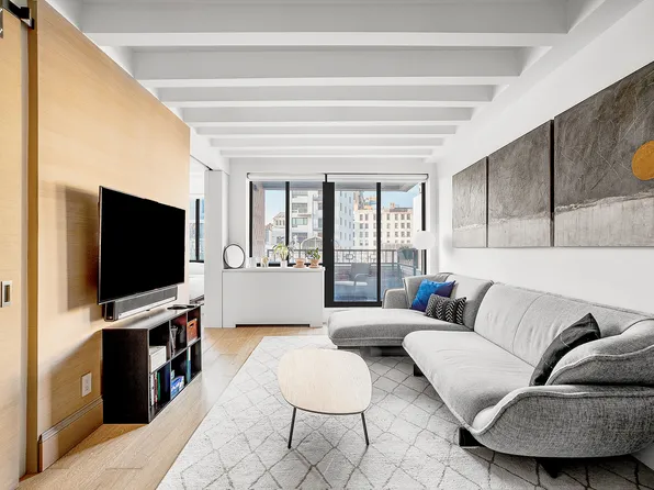 366 West 11th Street image 1 of 12