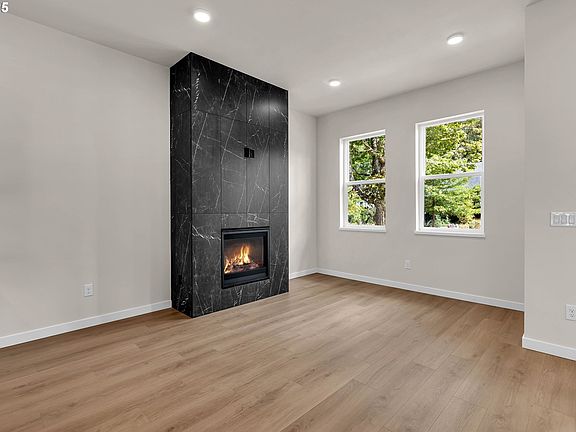 4th image of 8413 N Gloucester Ave