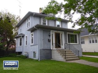 816 Taylor St, Joliet, IL 60435