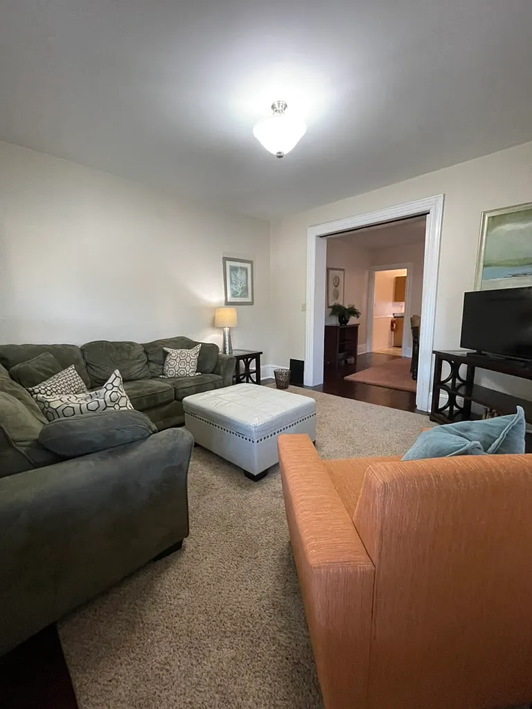 1144 Memorial Avenue - 1 — Photo 1