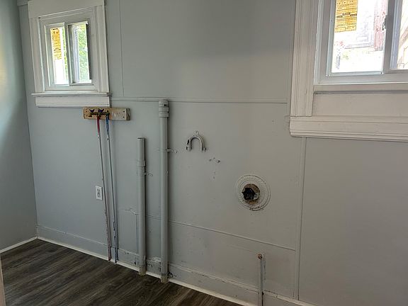 5th image of 3230 W 31st St #1