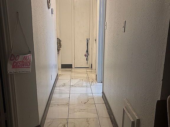 5th image of 1220 Haley Pl