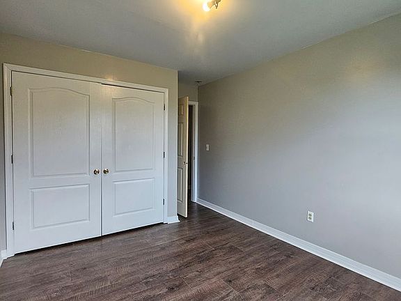 4th image of 721 Mount Tabor Rd