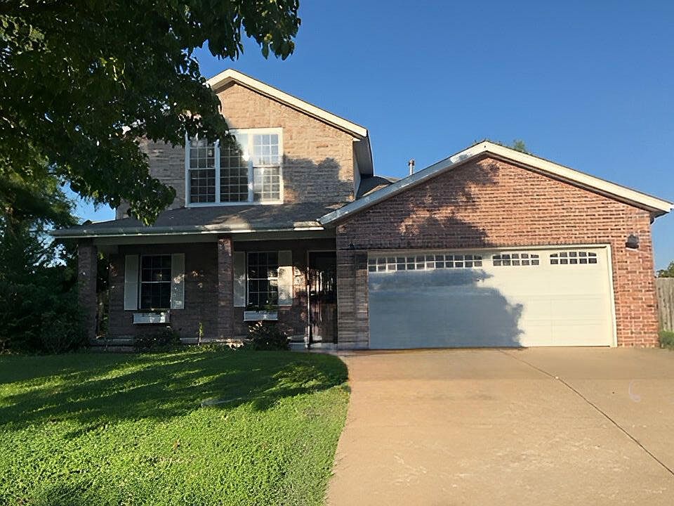 1st image of 204 N Maplecrest Drive