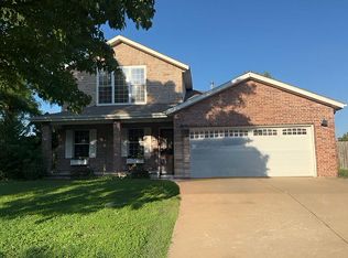 204 N Maplecrest Dr, Nixa, MO 65714