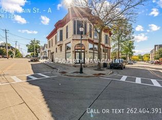 409 W Main St UNIT A, Waukesha, WI 53186