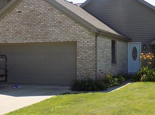 1711C Harrington Dr, Champaign, IL