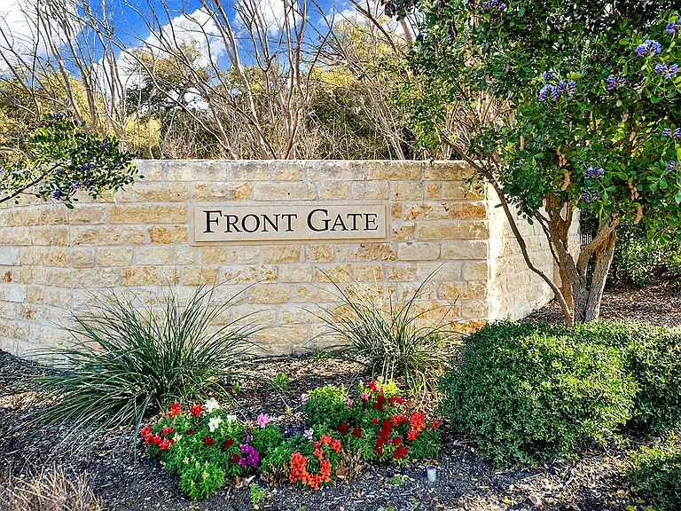 28726 Front Gate — Photo 14