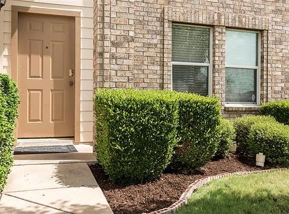 3rd image of 4856 Parkview Hills Ln