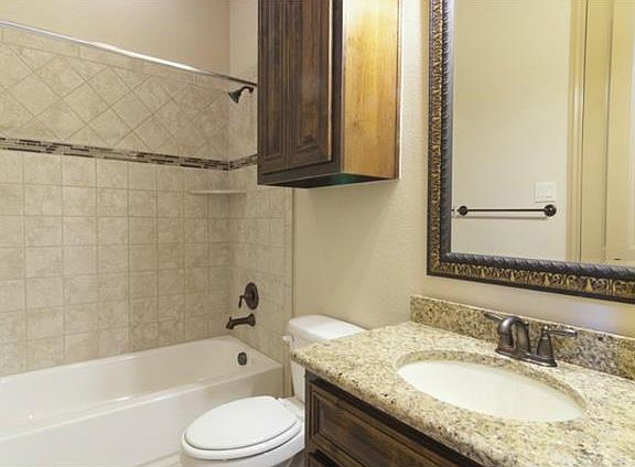 2nd image of 8237 Almont Dr