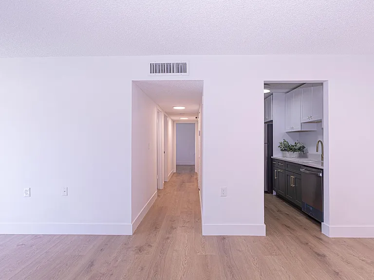 1139 Lake Terry Dr #A — Photo 5