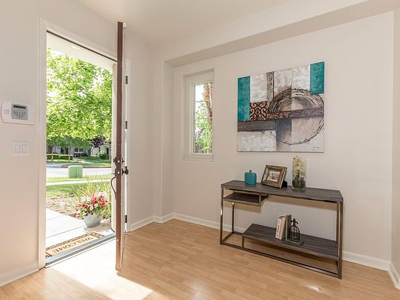 4th image of 4127 Voltaire St