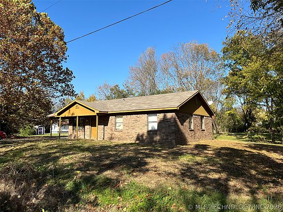 2nd image of 419 SW 5th St