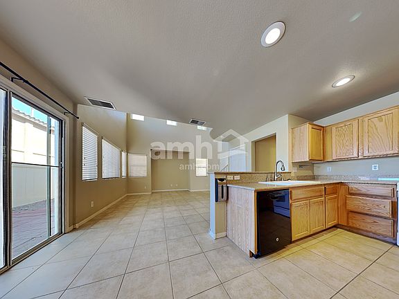 5th image of 10427 Sweet Juliet St