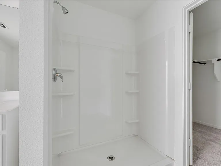 2037 Derby Ln — Photo 15