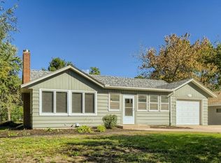 557 Arner Ave, Shoreview, MN 55126