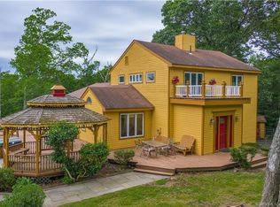 5 Topledge Rd, Redding, CT 06896