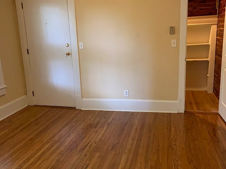 1035 Virginia Ave NE #1B — Photo 9