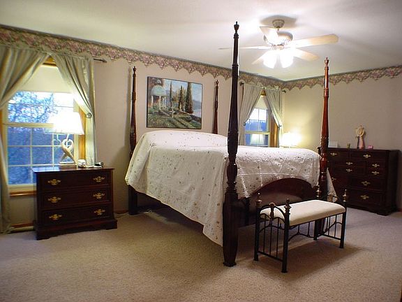Master bedroom makes King sized furniture look small
